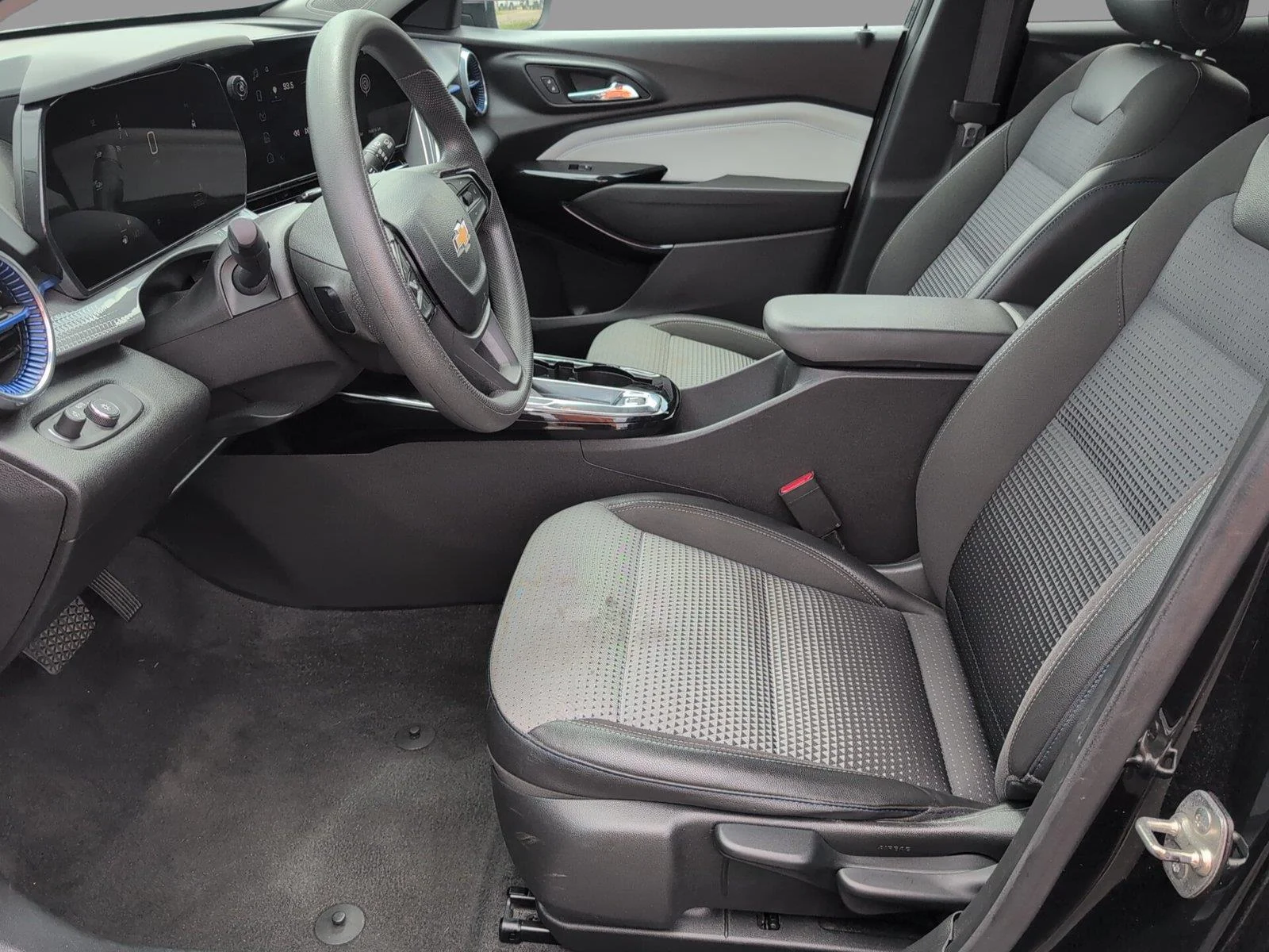 Used 2024 Mosaic Black Metallic Chevrolet LT image 3
