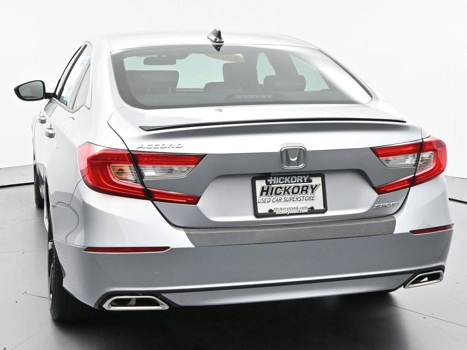 Used 2022 Lunar Silver Metallic Honda Sport image 6