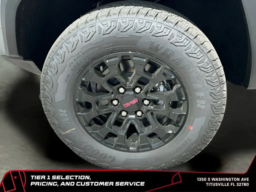 New 2026 Sterling Metallic GMC Elevation image 22