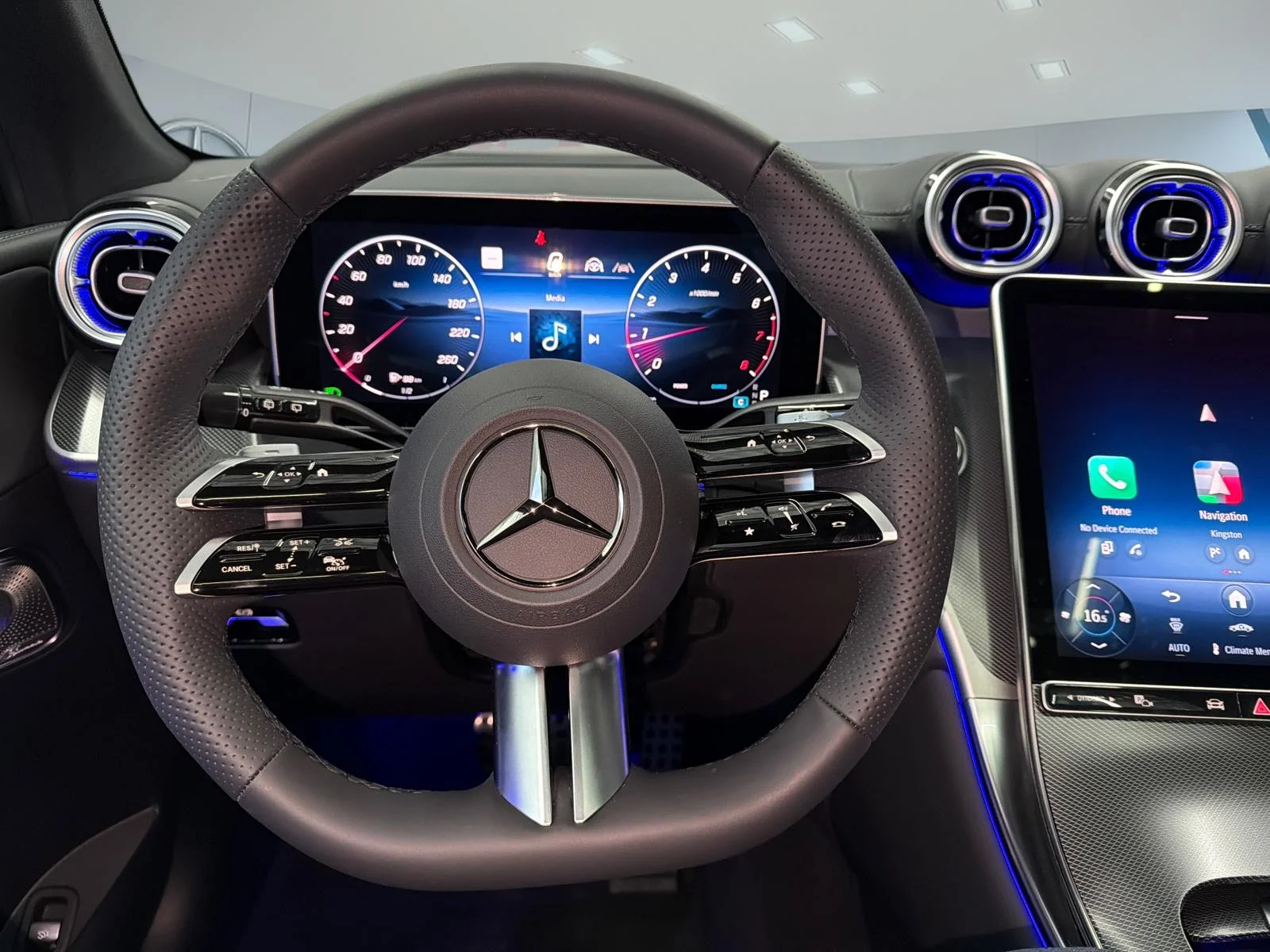 New 2026 White Mercedes-Benz 300 4matic Suv image 29