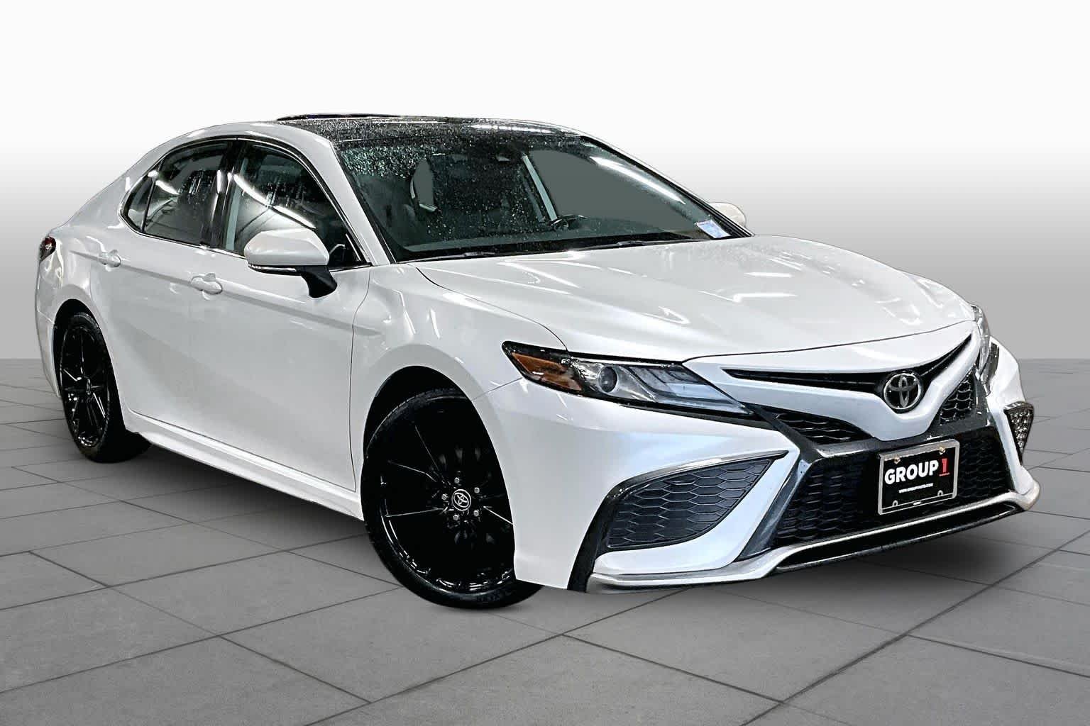 Certified Used 2021 Wind Chill Pearl Toyota XSE image 3