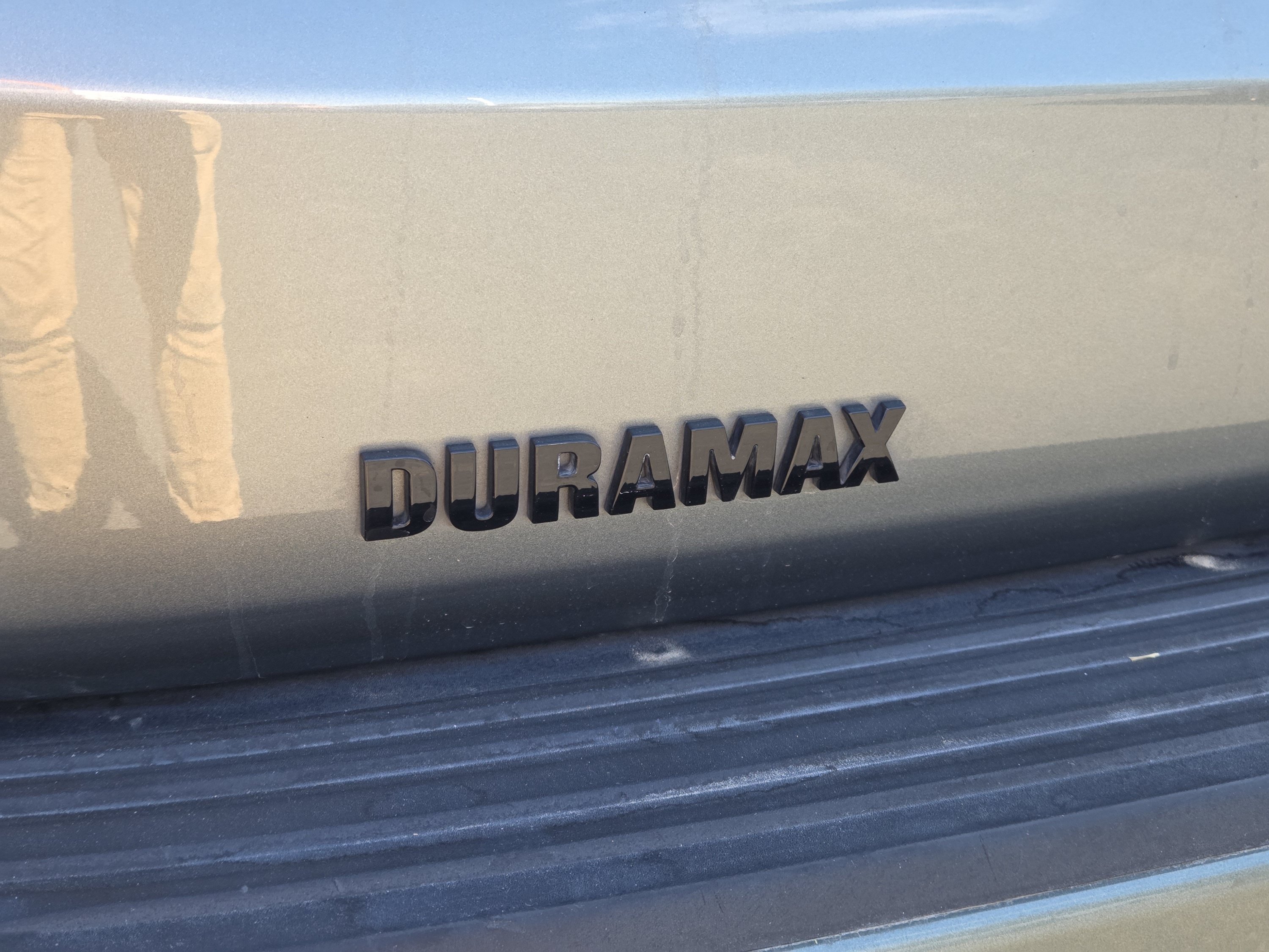 Used 2023 Silver Sage Metallic Chevrolet Premier image 32