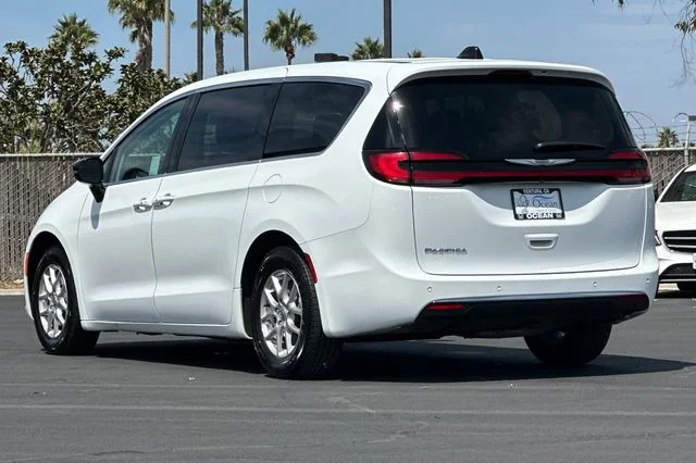 Used 2024 Bright White Clearcoat Chrysler Touring L image 6
