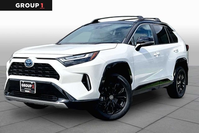 Pre-Owned 2022 Toyota RAV4 Hybrid XSE AWD Sport Utility