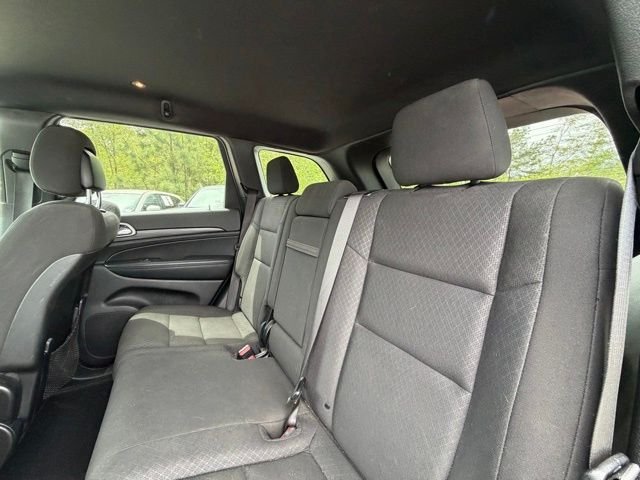 Used 2020 Silver Jeep Laredo E image 17