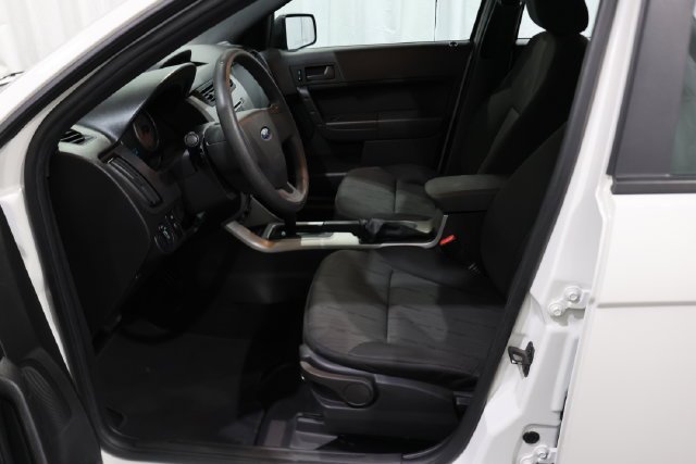 Used 2011 White Ford SE image 10