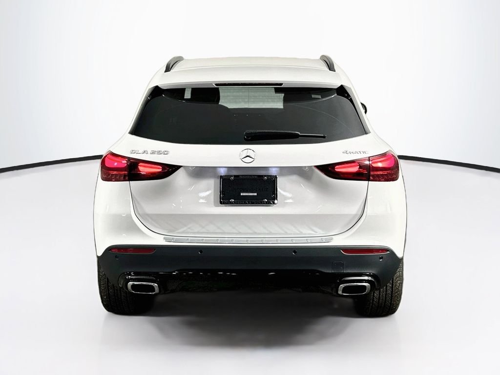 New 2026 Polar White Mercedes-Benz GLA 250 image 6