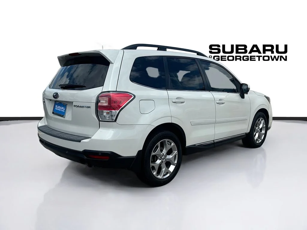 Used 2018 White Subaru 2.5i Touring image 7