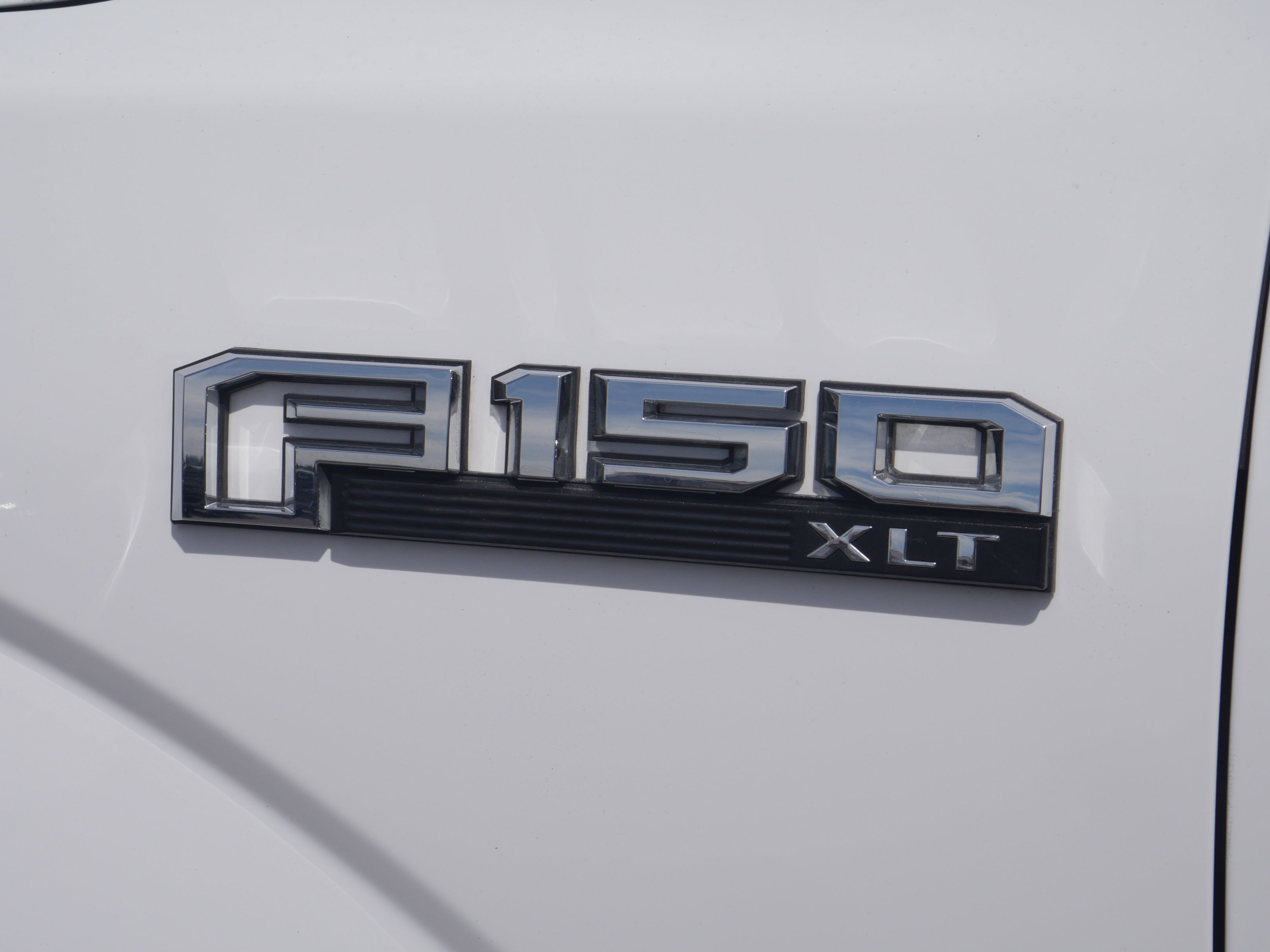 Used 2020 Oxford White Ford XLT image 15