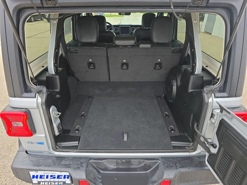 Used 2023 Silver Jeep Sahara 4xe image 27