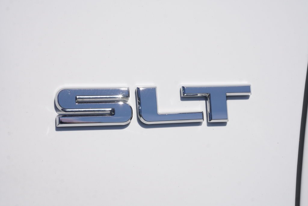 Used 2019 White GMC SLT-1 image 14