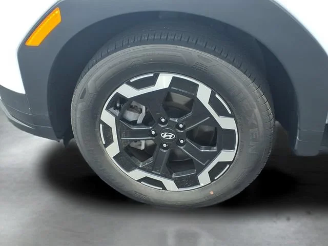 Used 2026  Hyundai SEL image 18