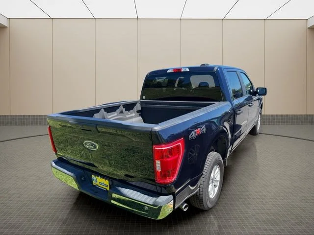 Used 2022 Blue Ford XLT image 17