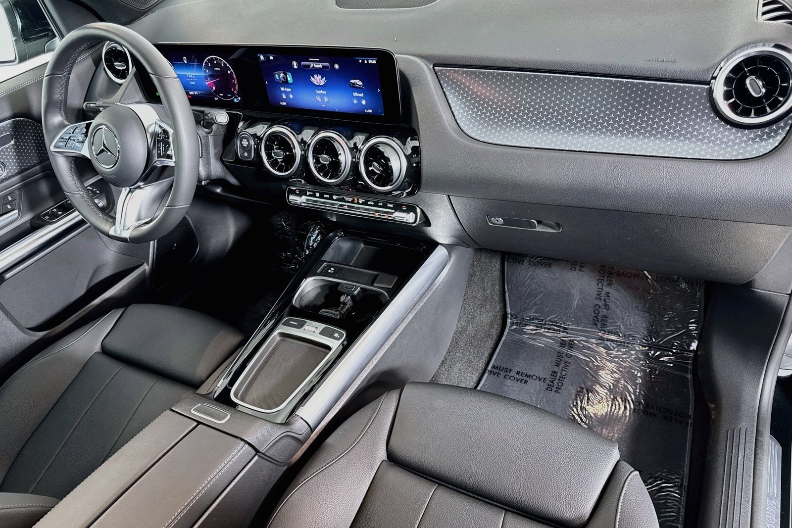 Certified Used 2026 Cosmos Black Metallic Mercedes-Benz GLA 250 image 28