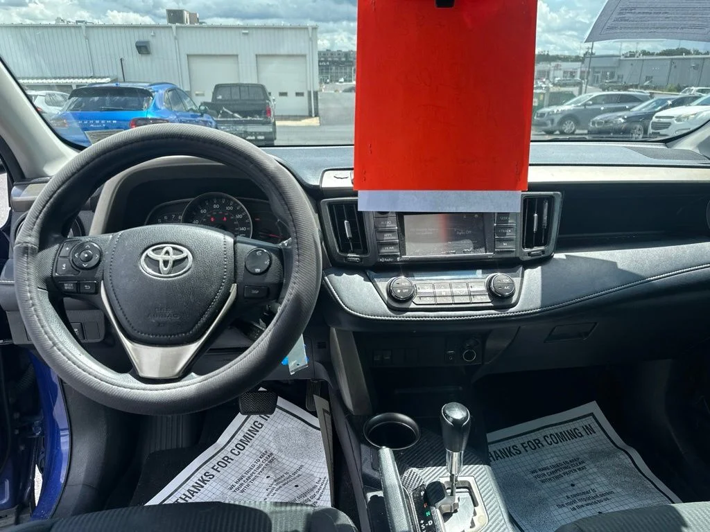 Used 2015 Blue Toyota XLE image 15
