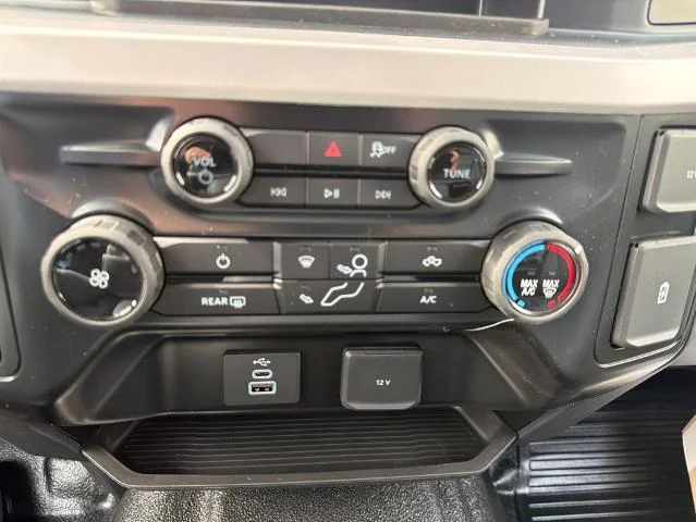 New 2026 Oxford White Ford F-550® XL image 27