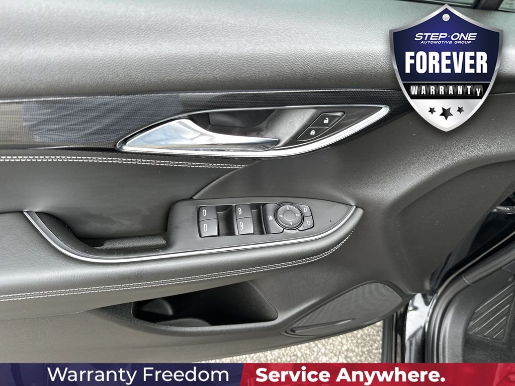 Used 2023 Black Buick Preferred image 12