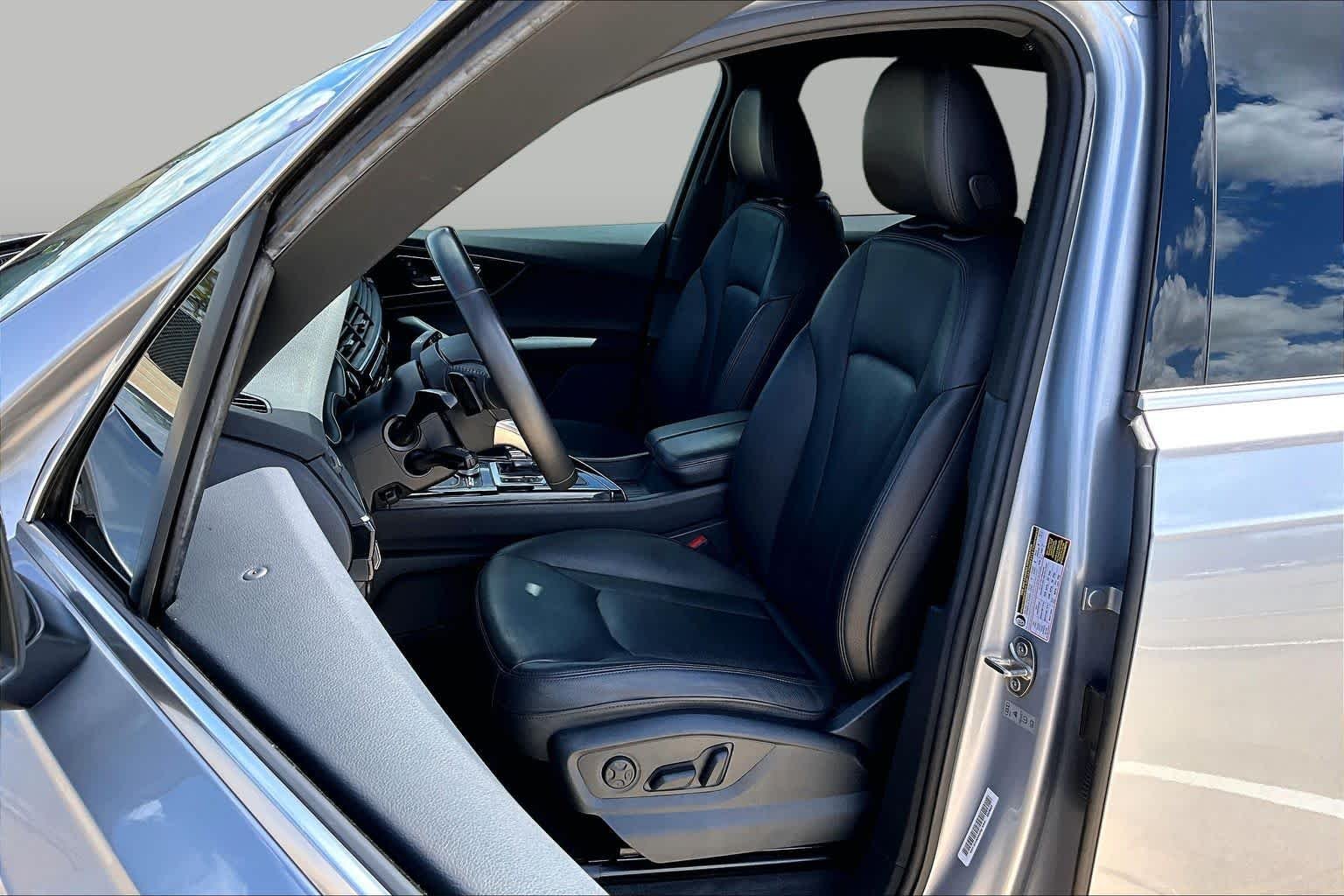 Used 2018 Florett Silver Metallic Audi Premium Plus image 7