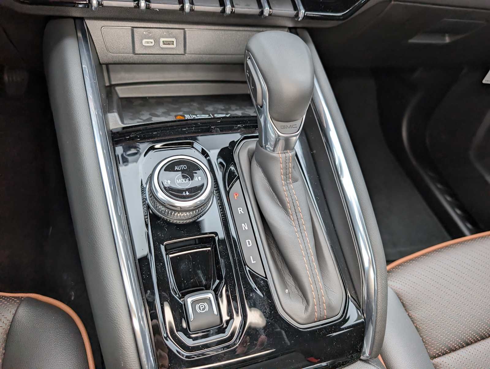2026 GMC Canyon AT4 - Photo 28