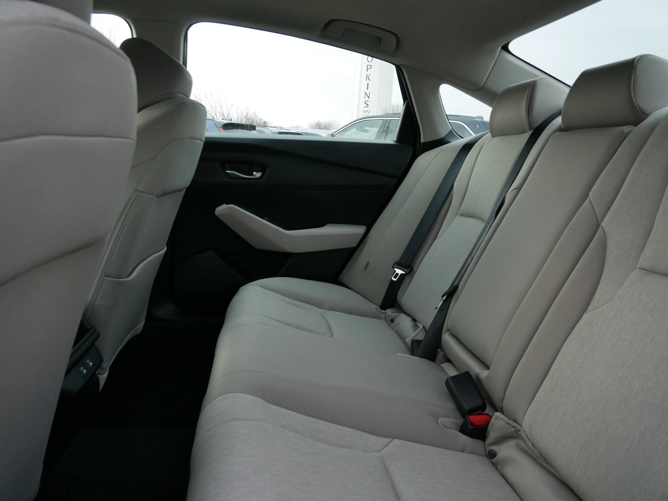 New 2026 Platinum White Pearl Honda SE image 12
