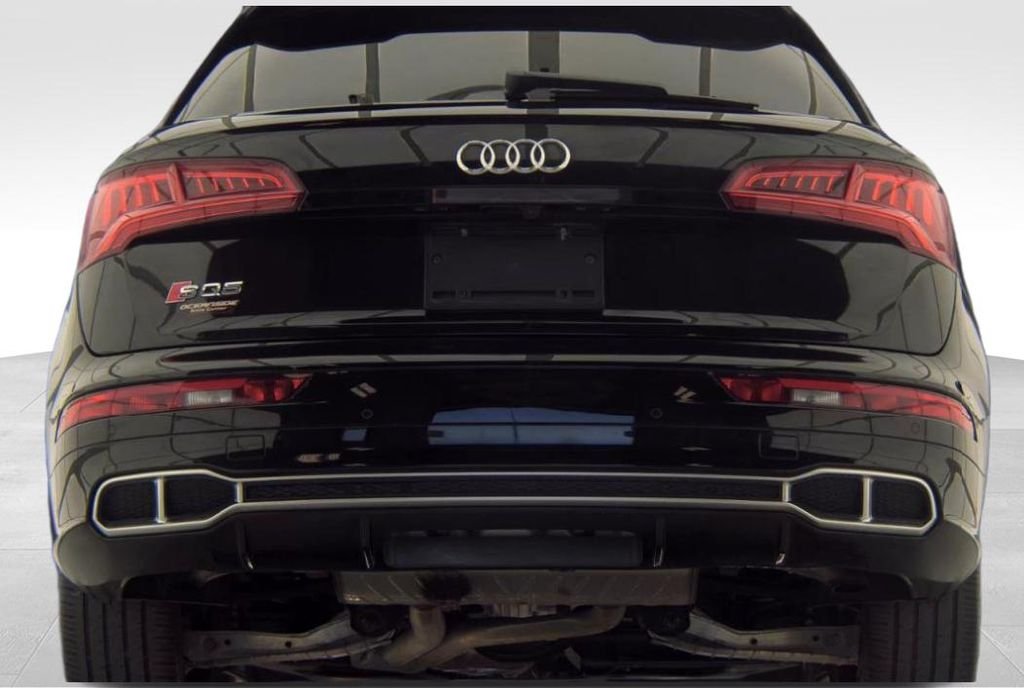Used 2019  Audi 3.0T Premium Plus image 5