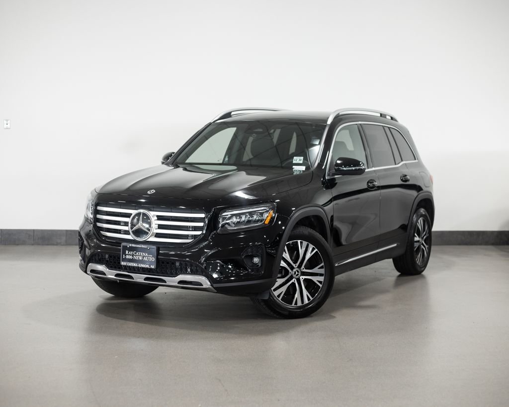 2026 Mercedes-Benz GLB GLB 250 4MATIC's photo