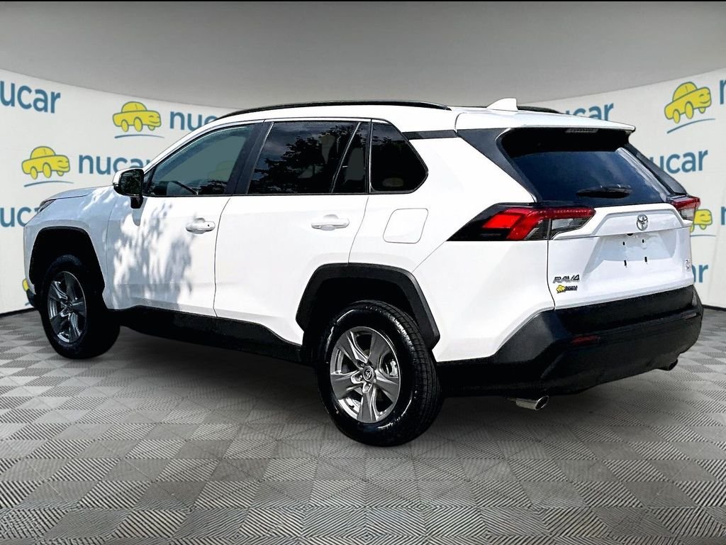 Used 2025 White Toyota XLE image 4