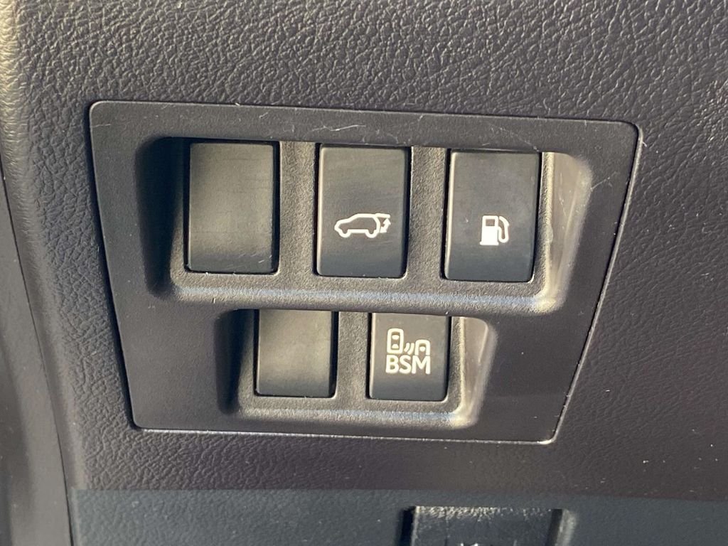 Used 2015 Gray Lexus 350 image 28
