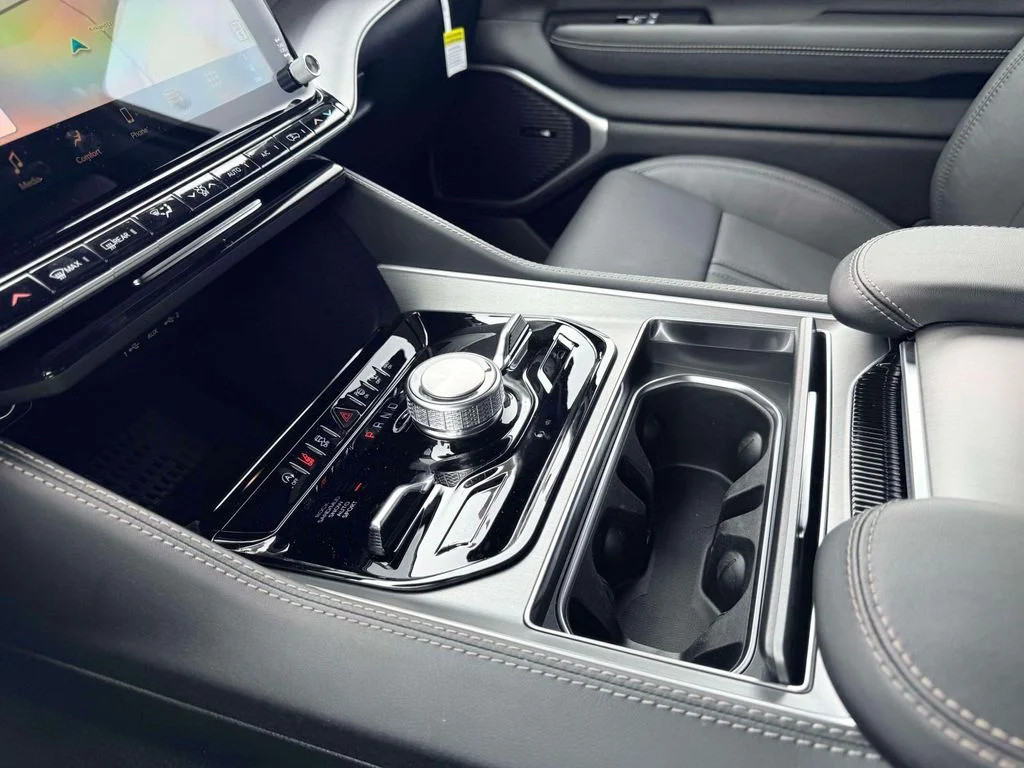 New 2026 High Gloss Black Jeep Limited Altitude image 23
