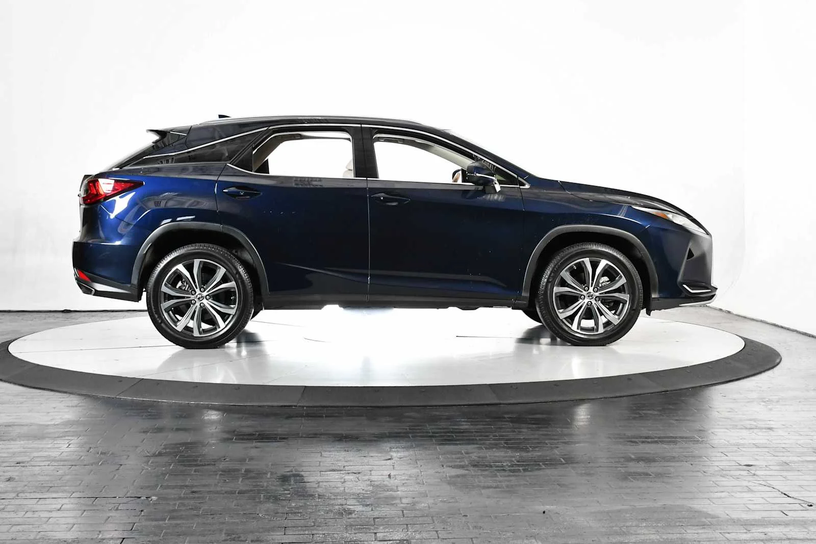 Used 2020 Nightfall Mica Lexus  image 6