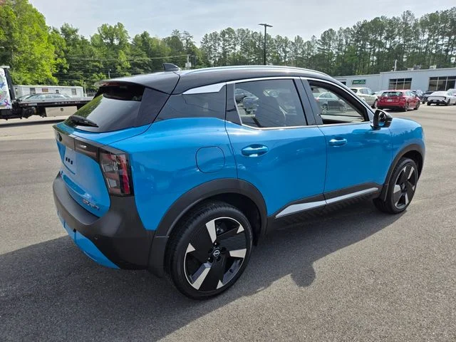 Used 2025 White Nissan SR image 8
