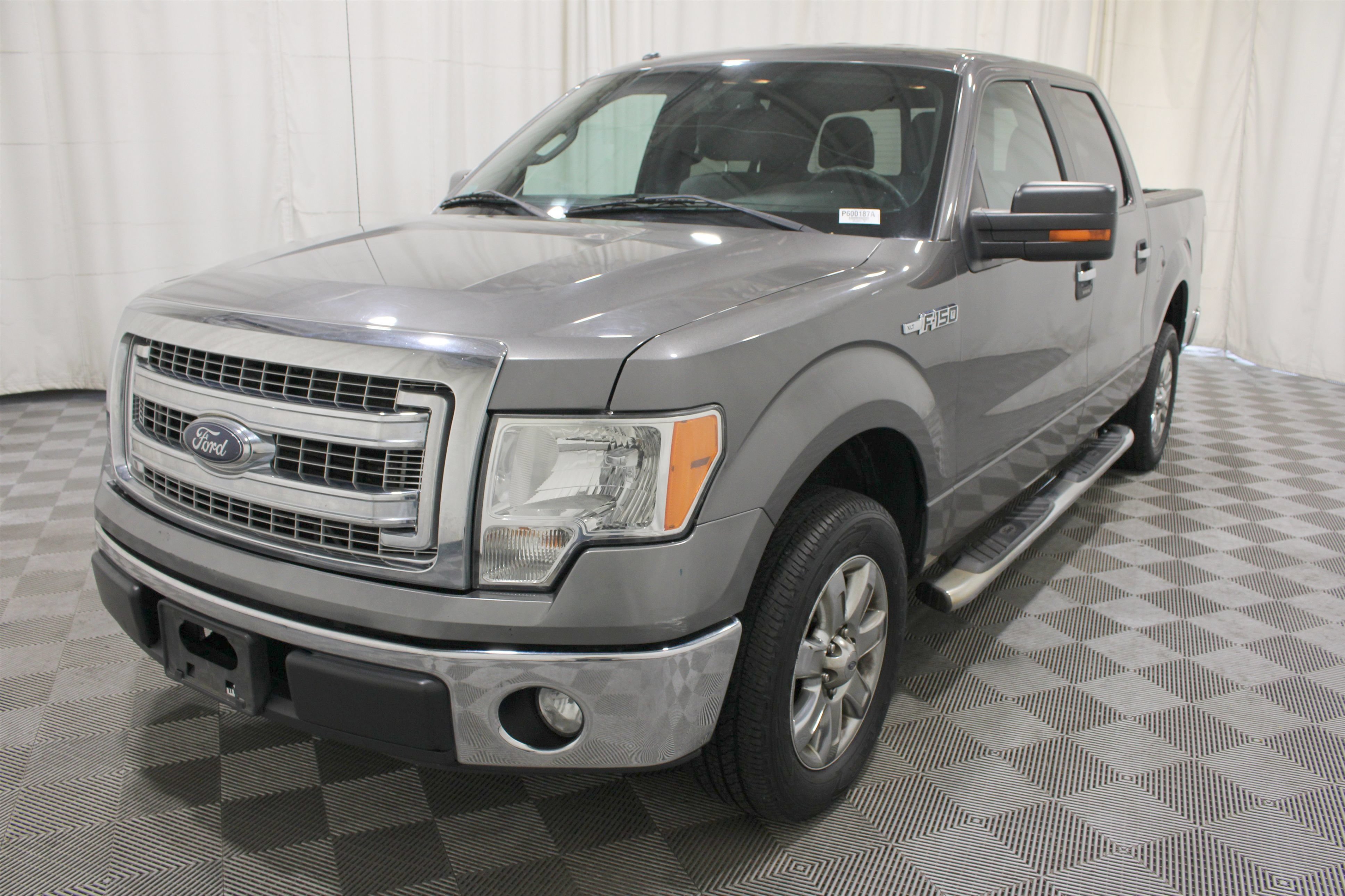 Used 2014 Sterling Gray Metallic Ford XLT image 27