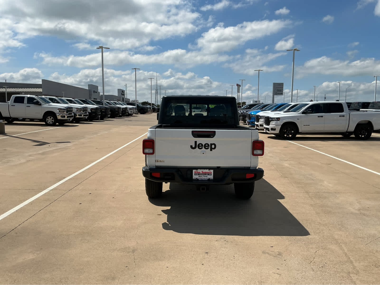 Used 2023 Bright White Clearcoat Jeep Sport image 9
