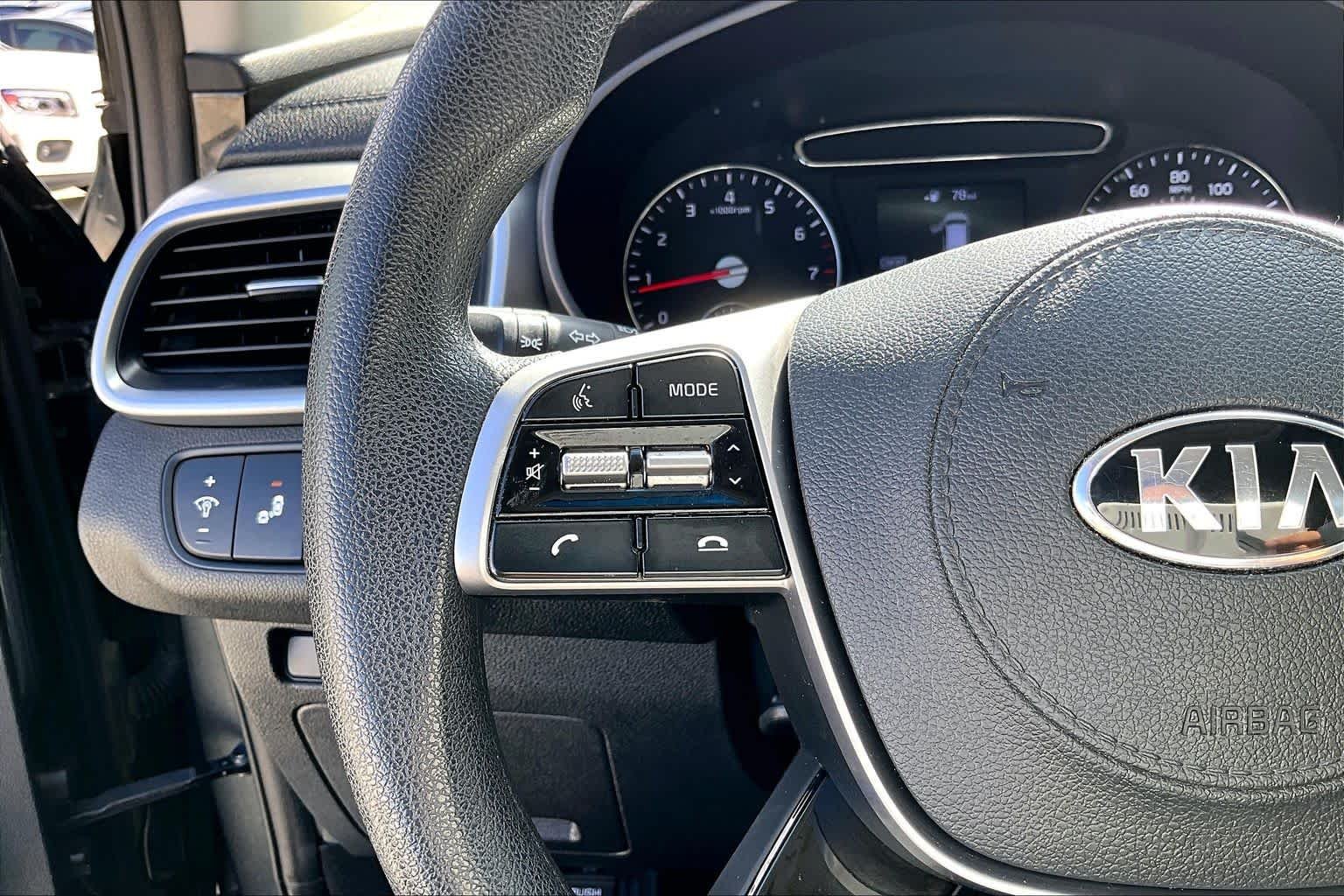 Used 2020 Gravity Grey Kia LX image 22