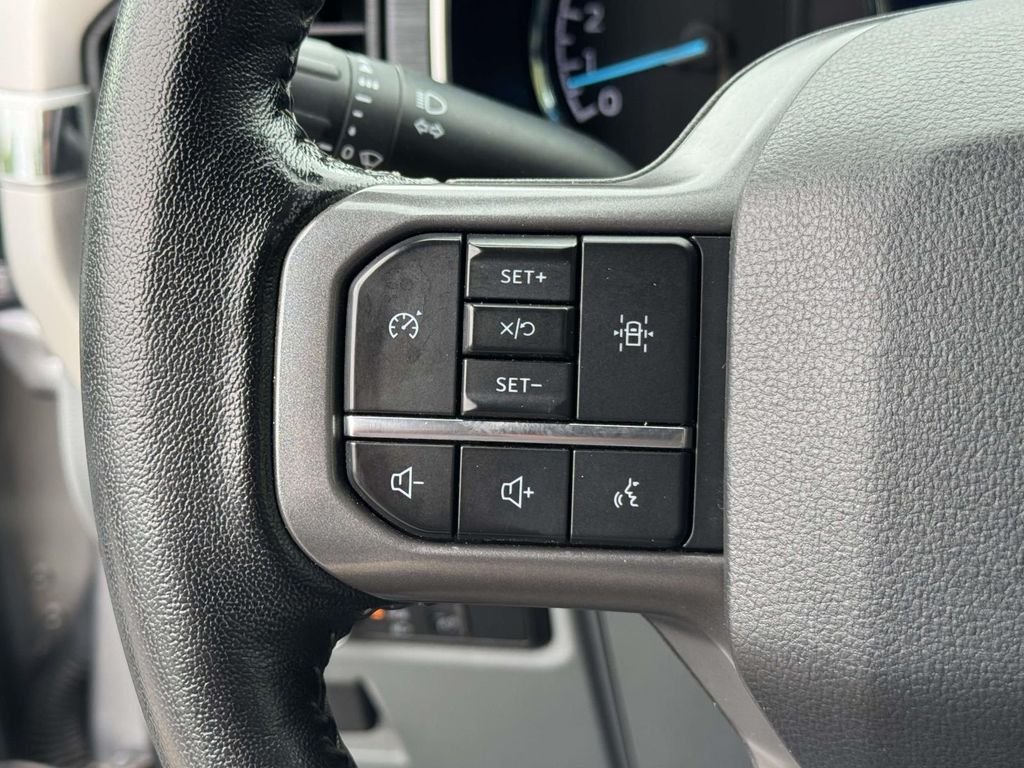 Used 2021 Silver Ford XLT image 23