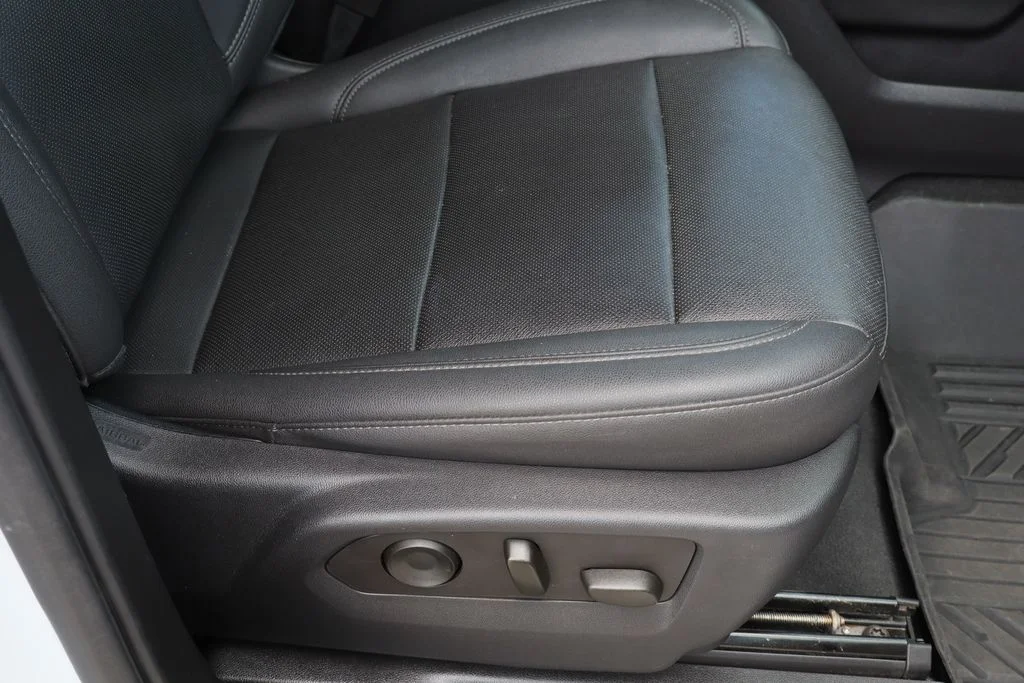 Used 2023 White Chevrolet LTZ image 29