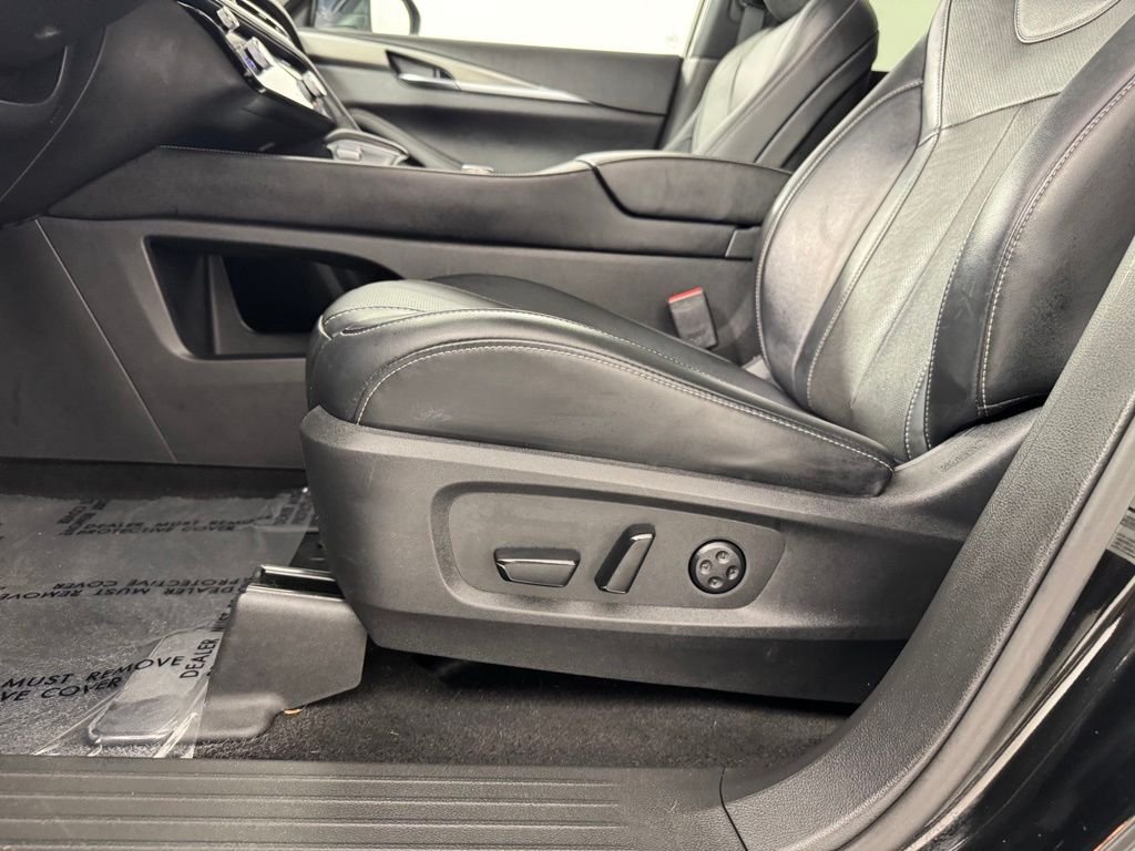 Used 2023 Mineral Black INFINITI LUXE image 22