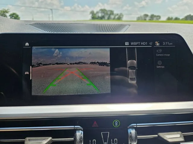 Used 2019 Black BMW 330i image 18
