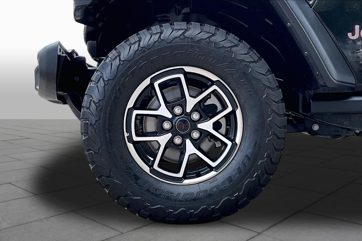 Used 2026 Black Clearcoat Jeep Rubicon image 11