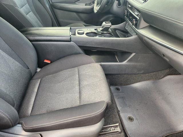 Used 2025 Gray Nissan SV image 14