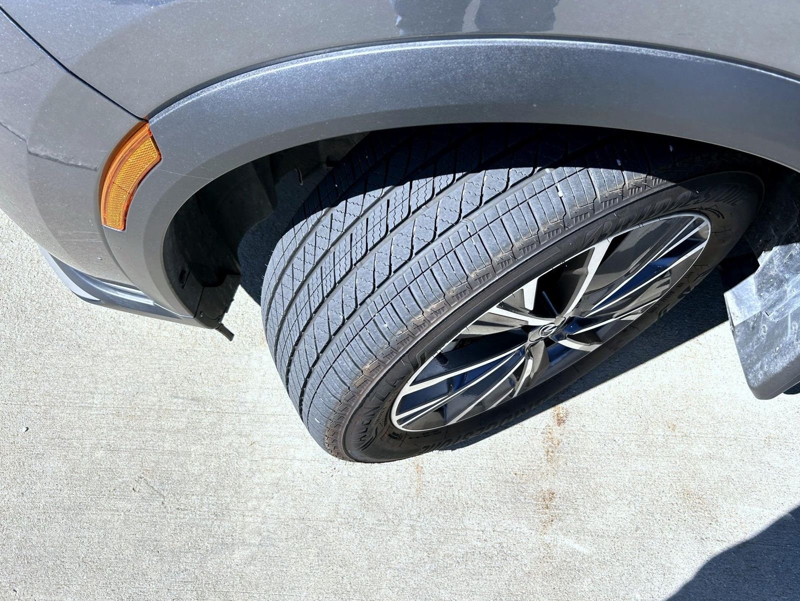 Used 2026 Gray INFINITI LUXE image 25