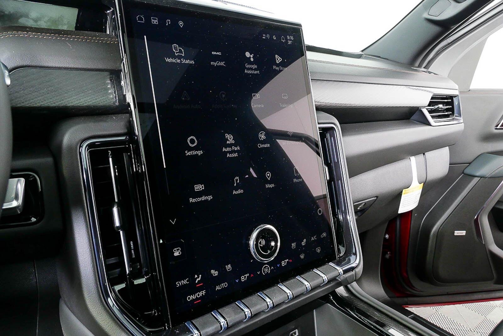 2026 GMC Yukon AT4 - Photo 14