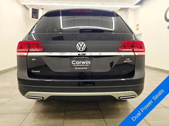 Used 2019 Deep Black Pearl Effect Volkswagen 3.6L V6 SE image 4