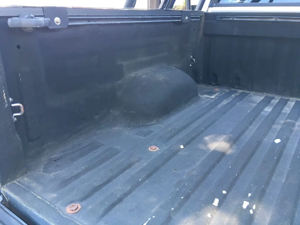 Used 2010 Silver Toyota Limited image 37