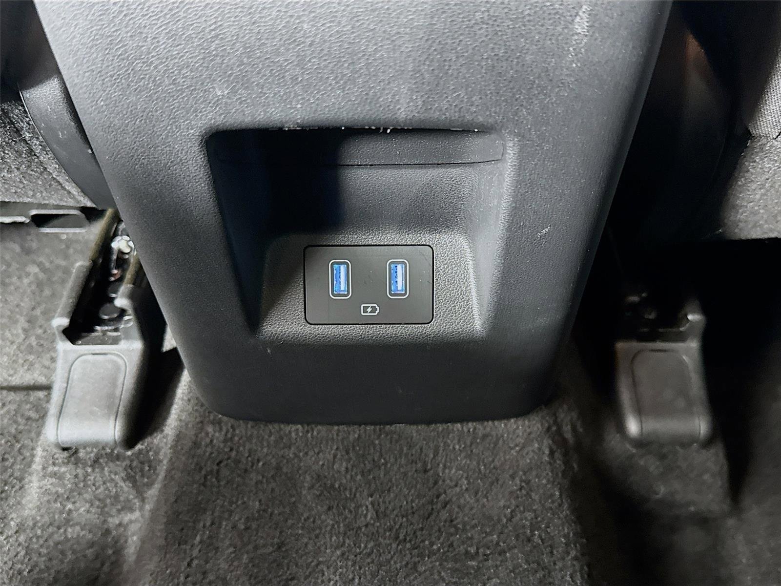 Used 2024 Black Pearl Hyundai SEL image 25