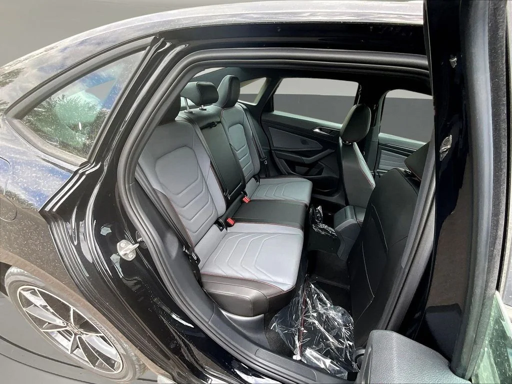 New 2026 Black Volkswagen 2.0T Autobahn image 10