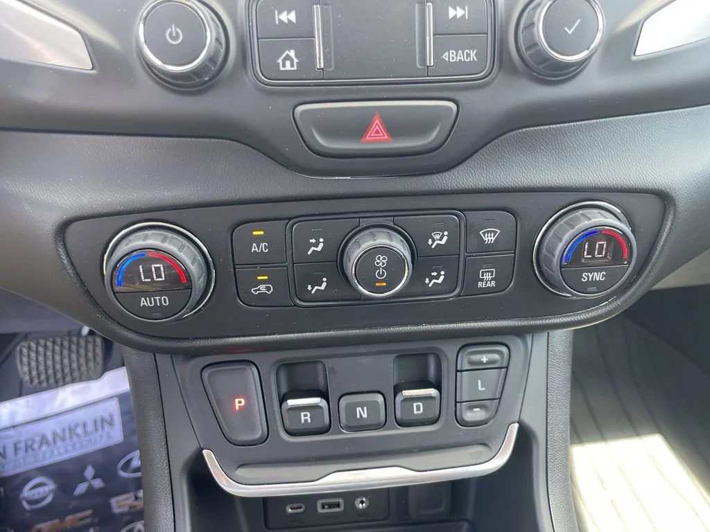 Used 2021 Blue GMC SLT image 18