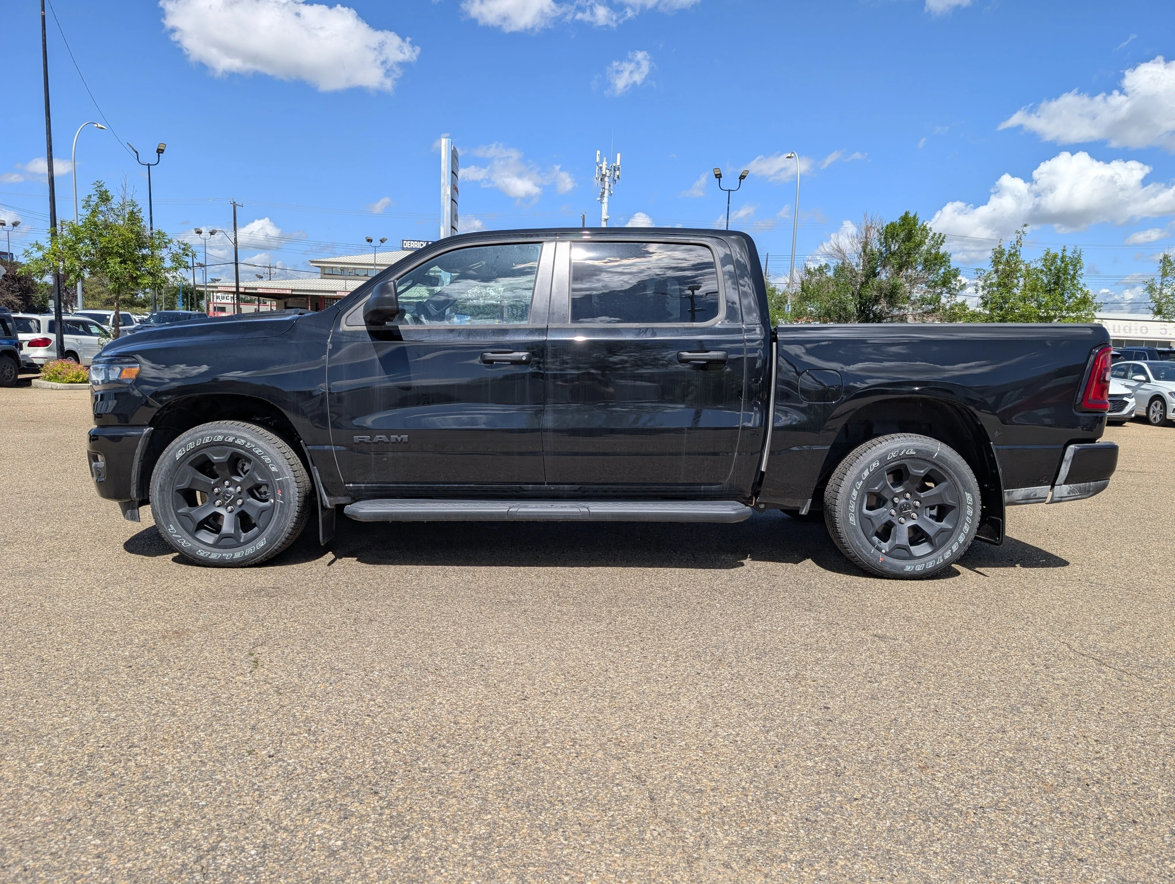 New 2026 Diamond Black Crystal Pearl Ram Express image 3