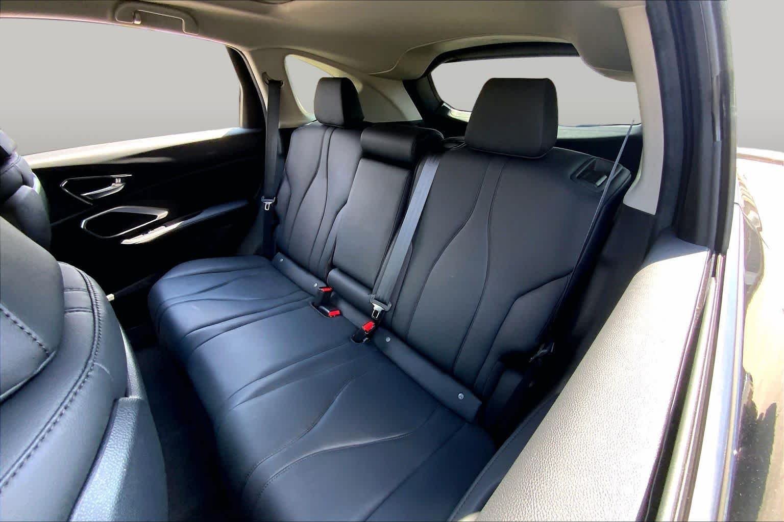 Used 2024 Majestic Black Pearl Acura  image 20