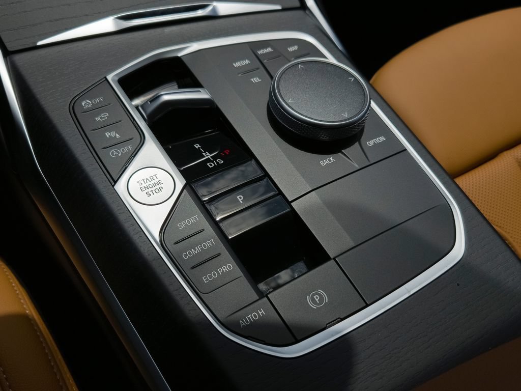 New 2026 Mineral White Metallic BMW 330i image 10
